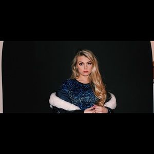 Velvet zebra crop top